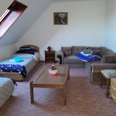 Leganyi Apartmanhaz Eger Exterior foto