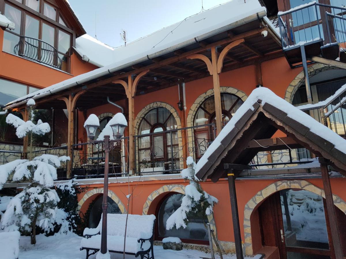 Leganyi Apartmanhaz Eger Exterior foto