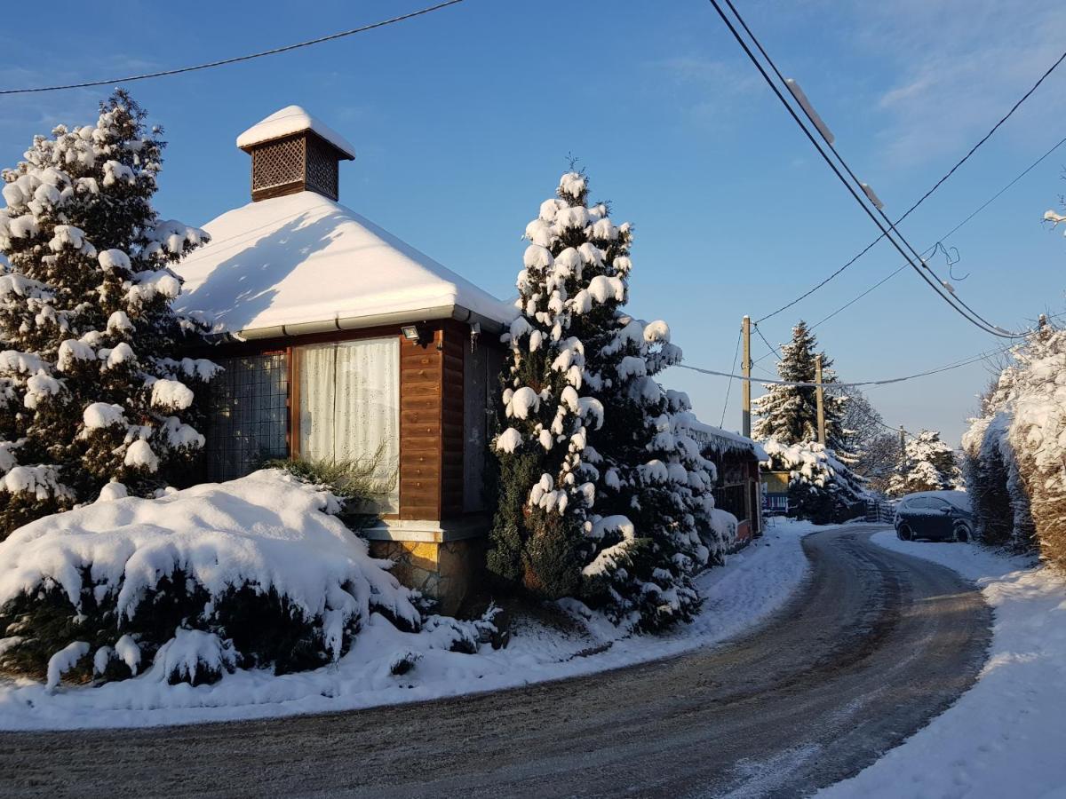 Leganyi Apartmanhaz Eger Exterior foto