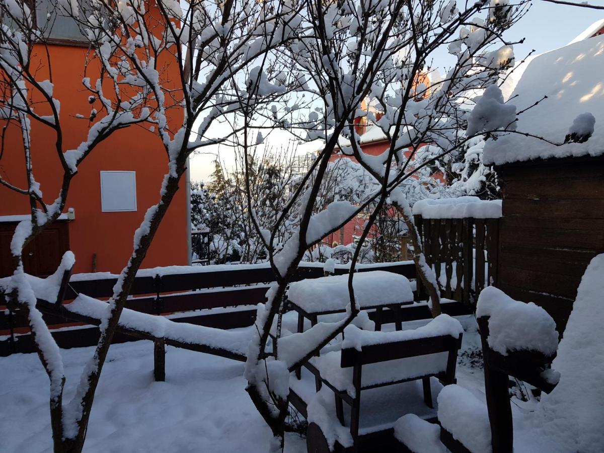 Leganyi Apartmanhaz Eger Exterior foto