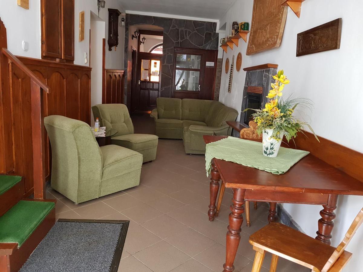 Leganyi Apartmanhaz Eger Exterior foto