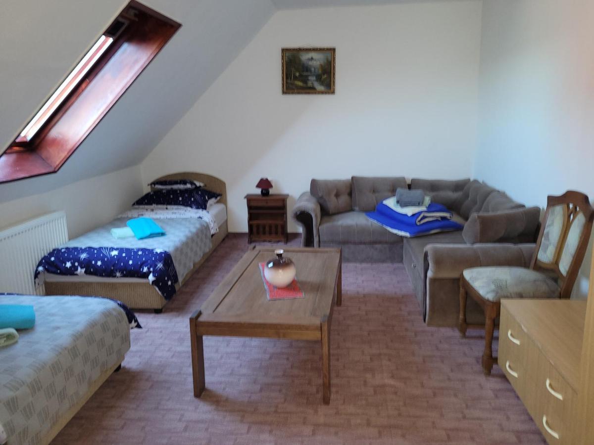 Leganyi Apartmanhaz Eger Exterior foto