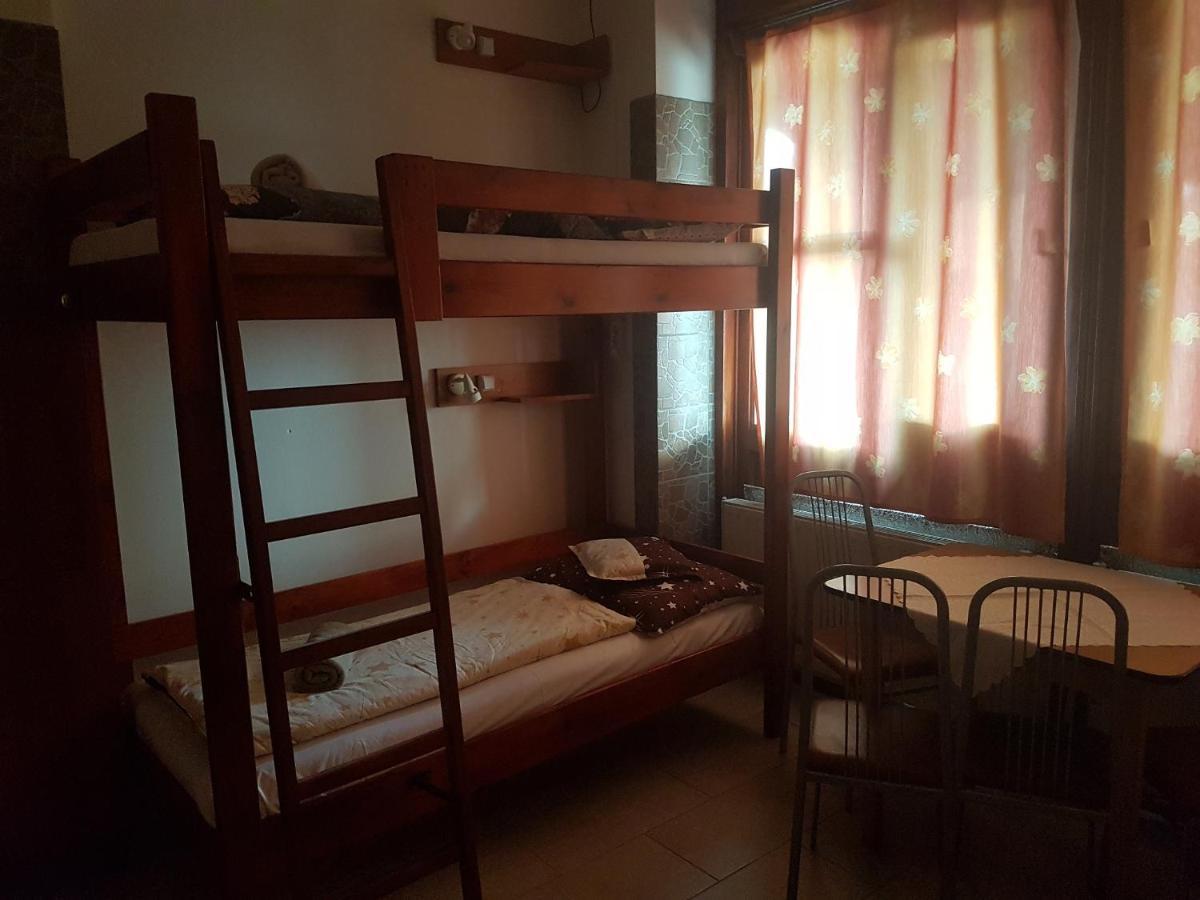 Leganyi Apartmanhaz Eger Exterior foto